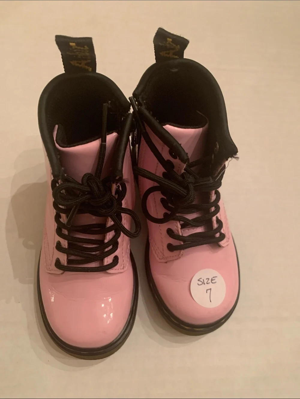 EUC Doc Martins 1460 Little Girl size 7 Pink Patent Leather